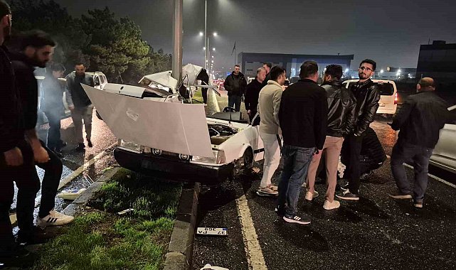 Kazada Fiat Tofaş ortadan ikiye ayrıldı: 1 yaralı