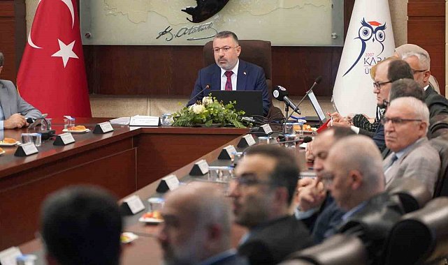 KBÜ senatosunun hedefi bilimde zirveye çıkmak