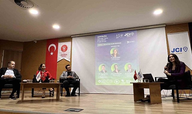 Keçiören'de 'Geleceğin Yapay Zekâ Liderleri Zirvesi'