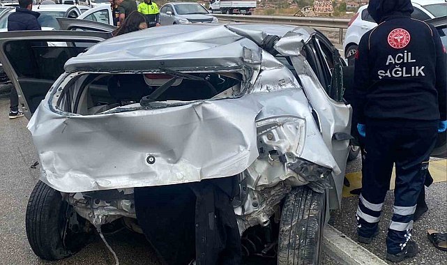 Kırıkkale'de iki otomobil çarpıştı: 4 yaralı