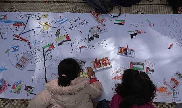 Kırklareli'nde "Filistinli çocuklar için çiz" etkinliği