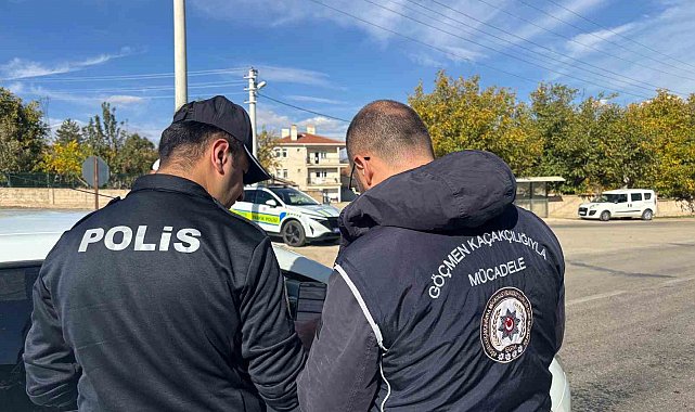 Kırşehir'de düzensiz göç operasyonu: 8 göçmen yakalandı