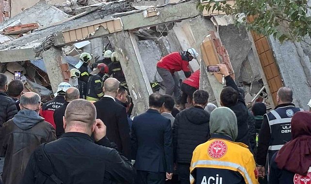 Kocaeli Valisi Aktaş: "İçeride olduğunu teyit ettiğimiz 5 kişiyle henüz temas yok"