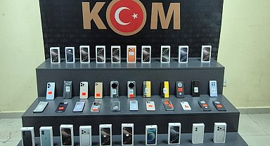 Kocaeli'de 3 milyon TL'lik gümrük kaçağı telefonlar ele geçirildi