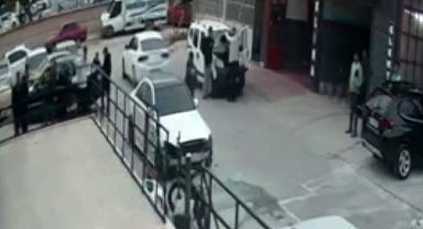 Konya'da 12 kişinin yaralandığı silahlı saldırı kamerada