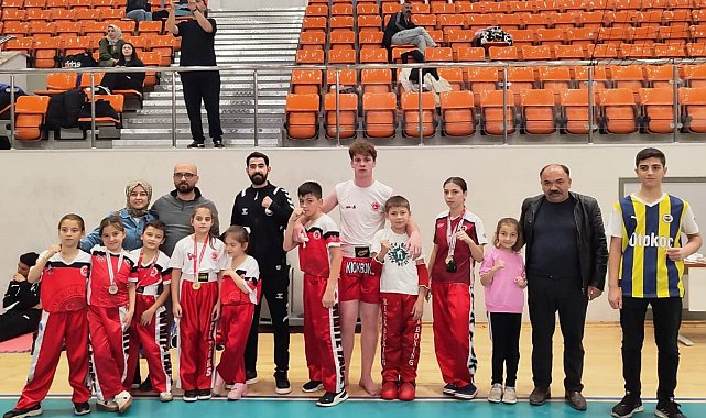 Körfez Gençlerbirliği sporcuları Darıca'dan 9 madalya ile döndü