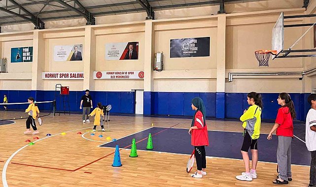 Korkut'ta tenis antrenmanları sürüyor