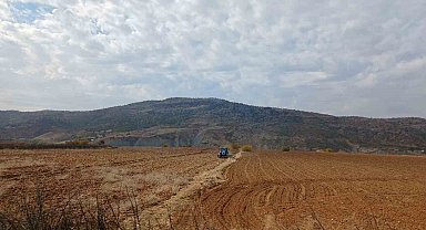 Kulp ilçesinde çiftçiler ekim mesaisine başladı