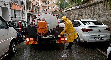 Kuşadası Belediyesi'nde sağanak seferberliği