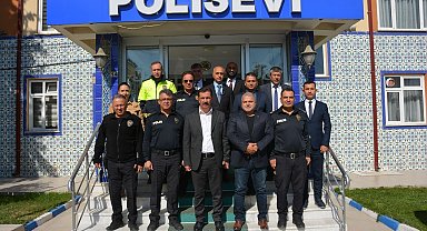 Kütahya'da emekliye ayrılan İl Emniyet Müdür Yardımcısı Öztekin'e veda