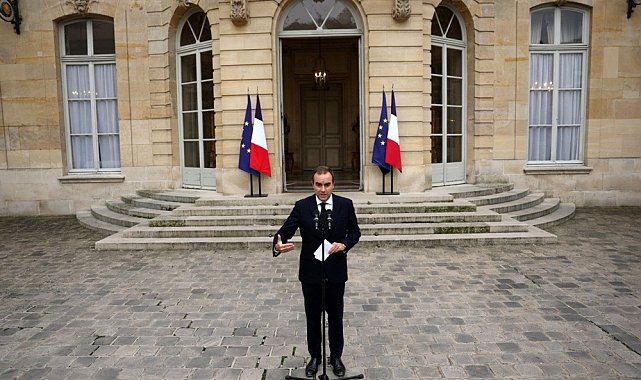 Lecornu: "Başbakan olmak zorlu bir görevdir, koşullar sağlanmadığında başbakanlık yapılamaz"