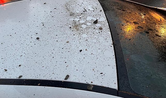 Lüleburgaz'da üst geçitten beton parçaları düştü: Sürücü faciadan döndü