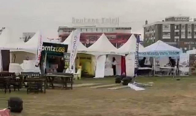 Malatya'da şiddetli fırtına çadırları uçurdu