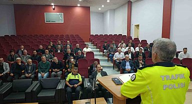 Malatya'da ticari taksi sürücülerine trafik bilgilendirmesi