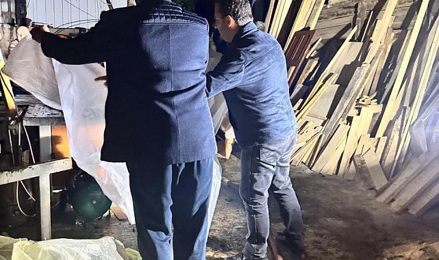 Marangoz atölyesinde çıkan yangın itfaiye ekiplerince söndürüldü