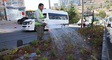 Mardin Büyükşehir Belediyesi Artuklu'da alt ve üst yapı çalışmalarını sürdürüyor
