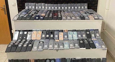 Mardin'de 15 milyon liralık kaçak cep telefonu ele geçirildi