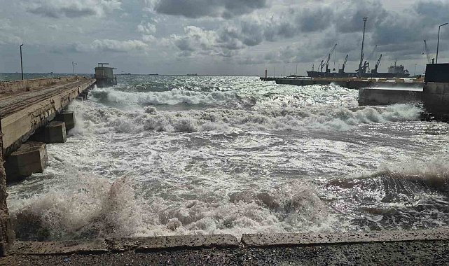 Marmara Denizi'nde şiddetli fırtına
