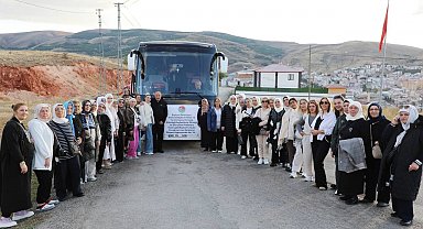 Memleket özlemi çeken 50 Bayburtlu baba ocağına getirildi