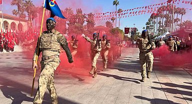 Mersin'de Cumhuriyet Bayramı renkli gösterilerle kutlandı