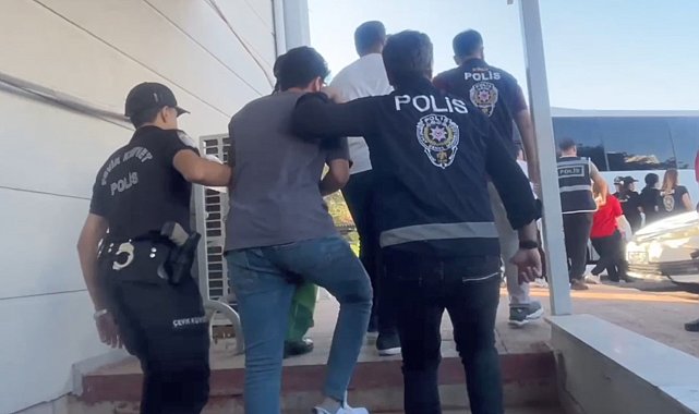 Mersin'de sosyal medyadan dolandıran şebeke çökertildi: 5 tutuklama