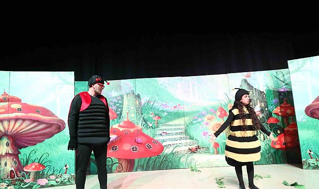 Minikler, "Beneksiz Böcek Uğur" ile keyifli anlar yaşadı