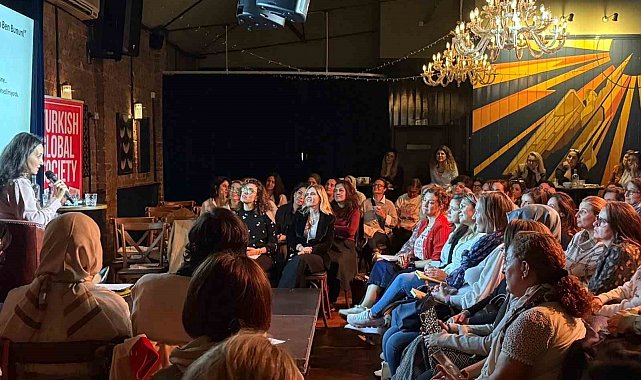 MomTalks, ilk yurt dışı etkinliğini Londra'da gerçekleştirdi