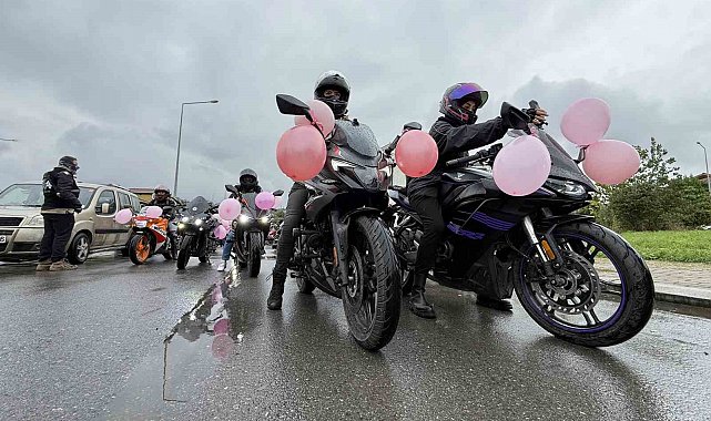 Motorları farkındalık için çalıştı: Meme kanserine karşı gaz açtılar