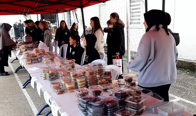 Mudurnu İmam Hatip Lisesi öğrencilerinden Gazze'ye anlamlı destek: 70 bin lira toplandı