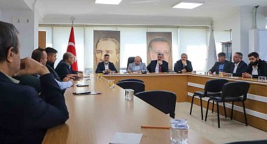 Muhtarlar talep ve şikayetlerini milletvekillerine ilettiler