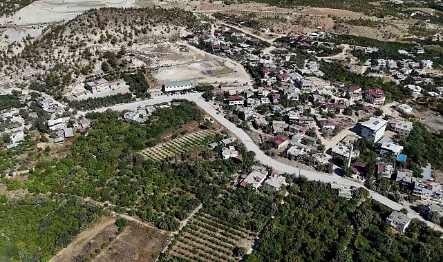 Mut'ta grup yolları yenilendi