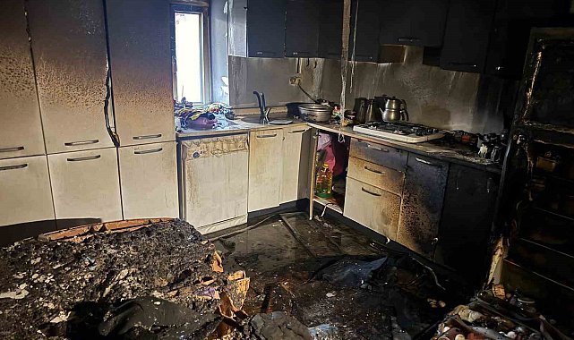 Mutfakta çıkan yangın itfaiye ekiplerince söndürüldü