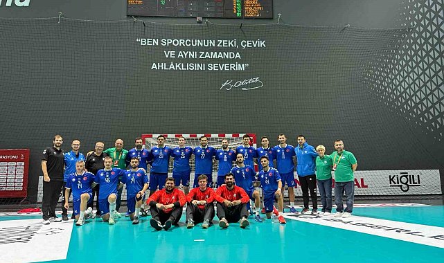 Nilüfer Belediyespor yoluna kayıpsız devam ediyor