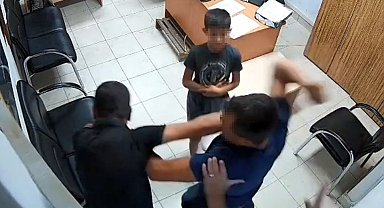 O anlar kamerada: Boşanma aşamasında kocaya, polis merkezinde kayınço dayağı