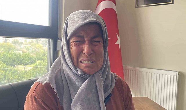 Oğlu bıçaklanarak öldürülen anne gözyaşları içinde adalet istedi: "Tarla gibi yapmış oğlumu"