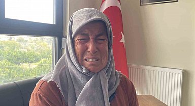Oğlu bıçaklanarak öldürülen anne gözyaşları içinde adalet istedi: "Tarla gibi yapmış oğlumu"