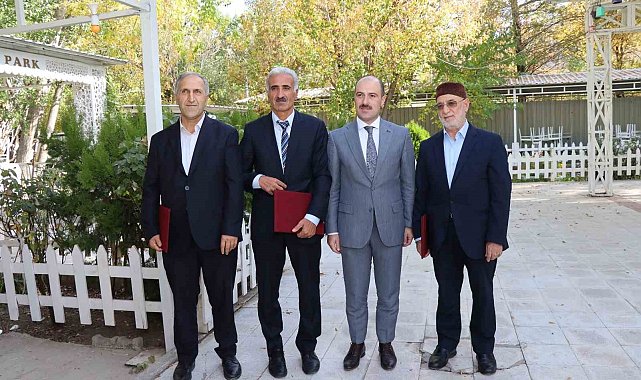 Oltu'da din görevlileri vefa yemeğinde buluştu