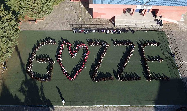 Ordu'da öğrencilerden Filistin'e destek: Bin 56 öğrenci "Gazze" yazdı