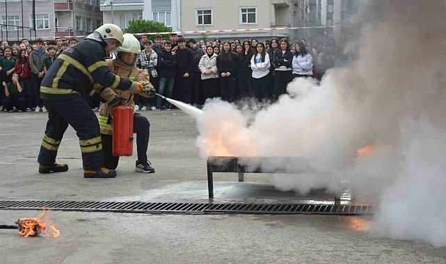 Ordu'da öğrencilere deprem ve yangınla mücadele eğitimi
