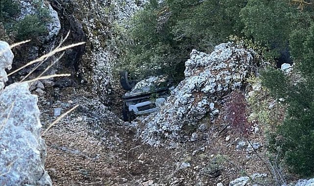 Otomobil uçuruma yuvarlandı, sürücü hayatını kaybetti