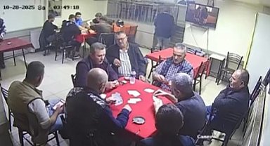 Oyunu bırakıp kaçtılar