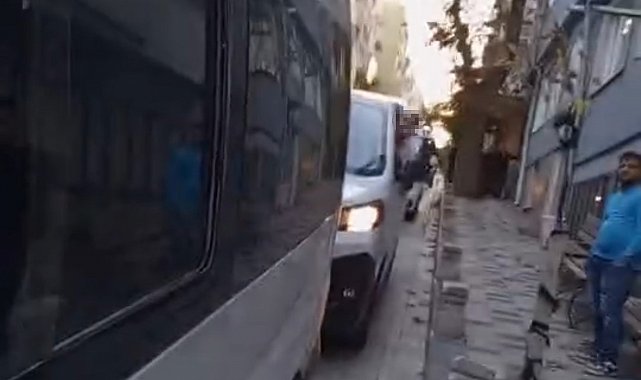 Park tartışması kavgaya dönüştü: Sürücünün tehdidi kameraya yansıdı