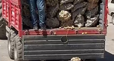 Patates şovu pahalıya patlayan başkana kesilmesi beklenen ceza komisyon toplanamadığı için kesilemiyor