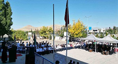 Patnos'ta öğrenciler Filistin için tek yürek oldu