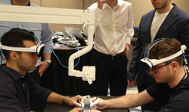 Plastik cerrahlar, İzmir'de mikrocerrahi eğitiminde buluştu