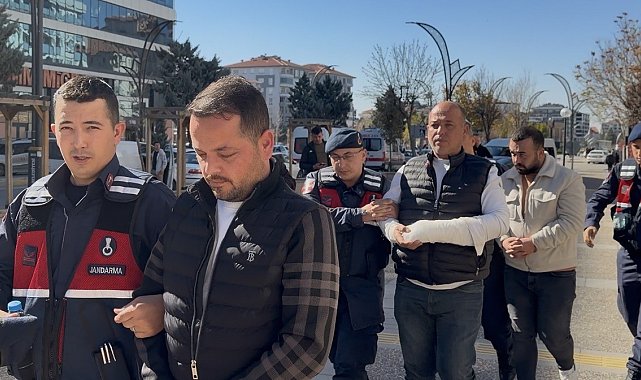 Polise yumruklu saldırıda 3 şahıs tutuklandı