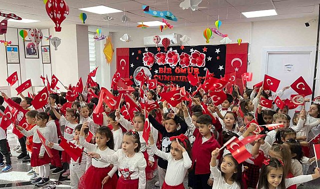 Pursaklar'ın Nezaket Okullarında Cumhuriyet Bayramı coşkusu