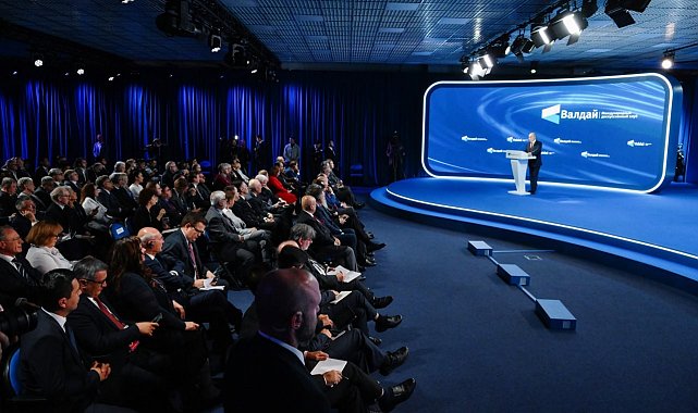 Putin: "Rusya, iki devletli çözüme katkı sağlayacaksa Trump'ın Gazze'ye ilişkin önerilerini desteklemeye hazır"