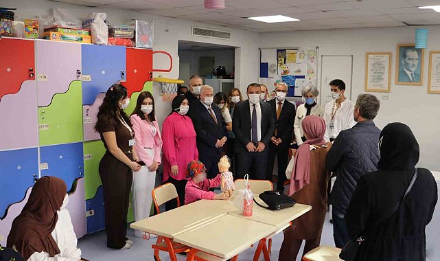 "Hastane Okulu"ndaki öğrenciler eğitimden kopmuyor