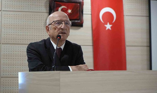 "İmparatorluktan Cumhuriyet'e Eğitim" konferansı